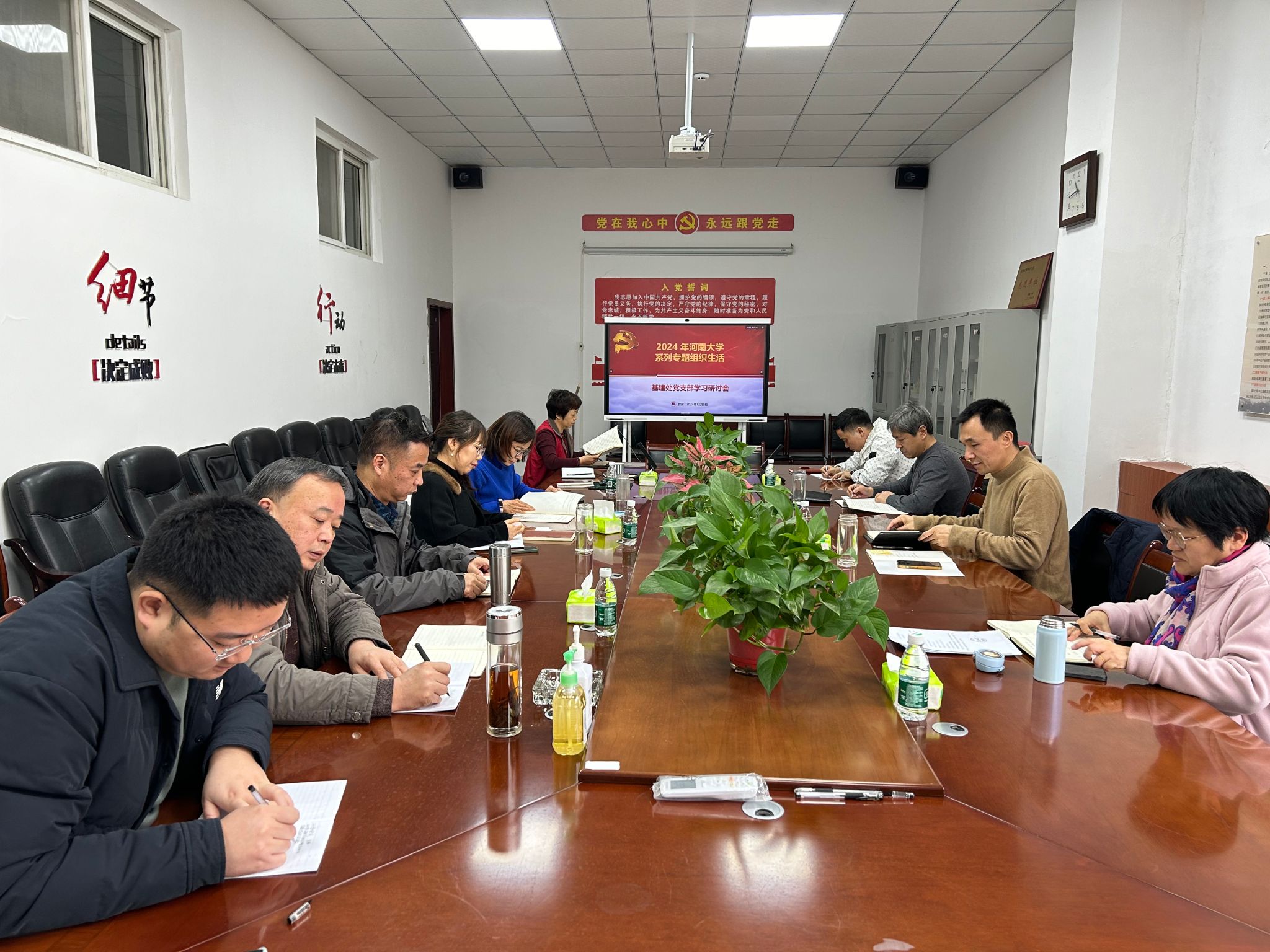 皇冠体育官方网站