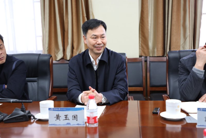 皇冠体育官方网站