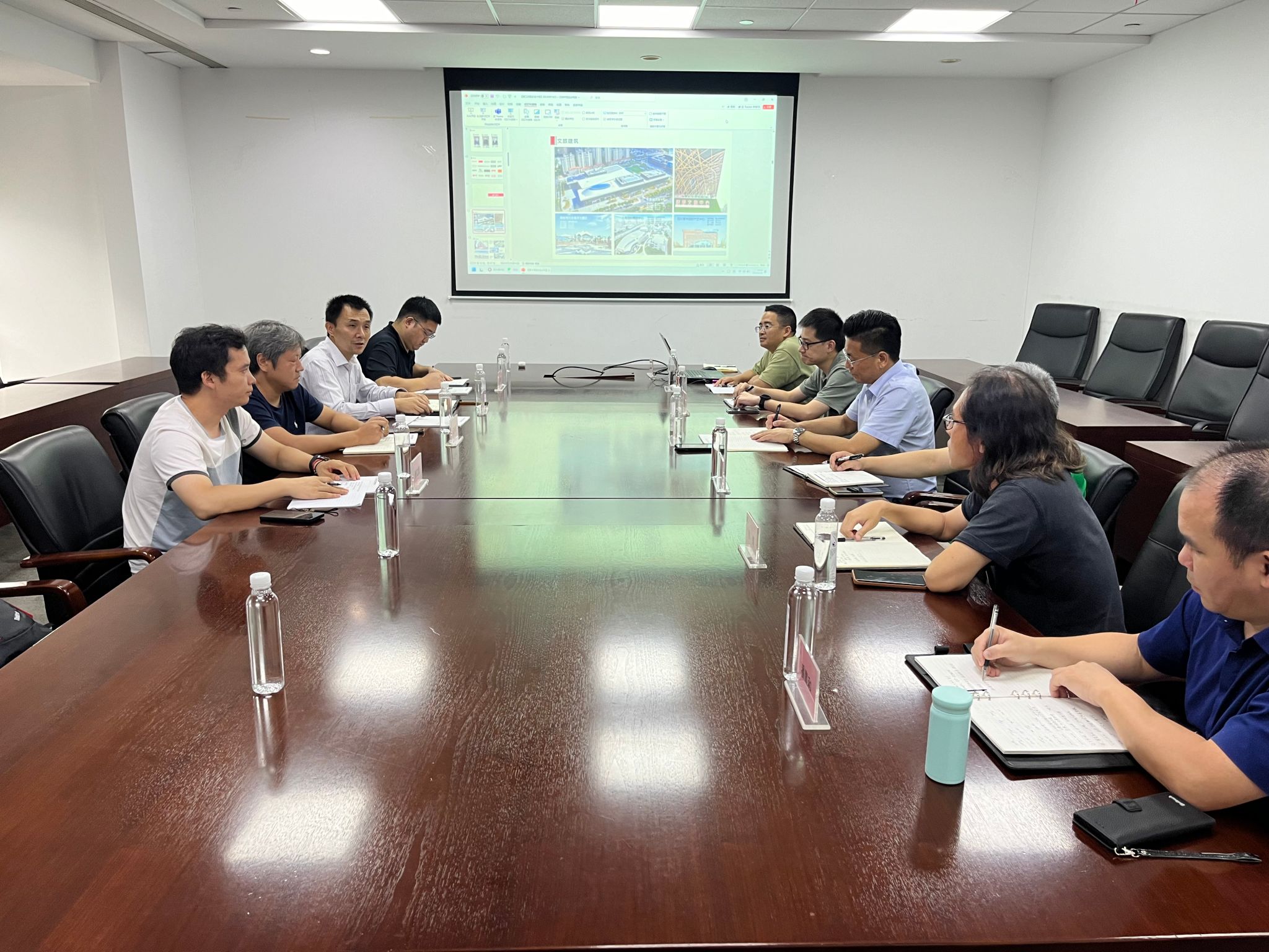 皇冠体育官方网站