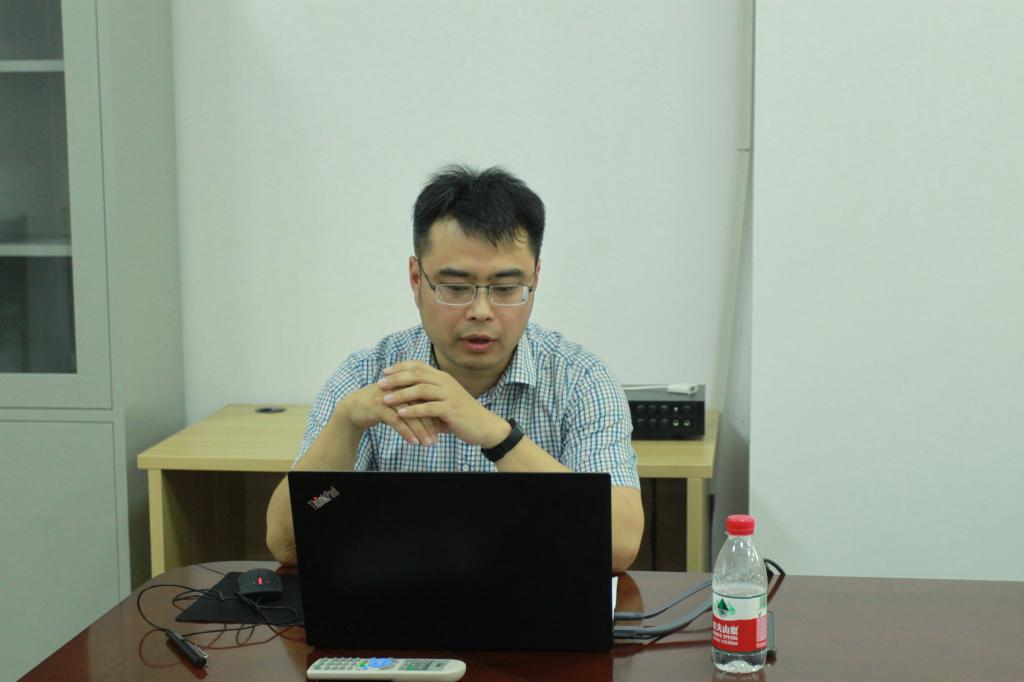 皇冠体育官方网站