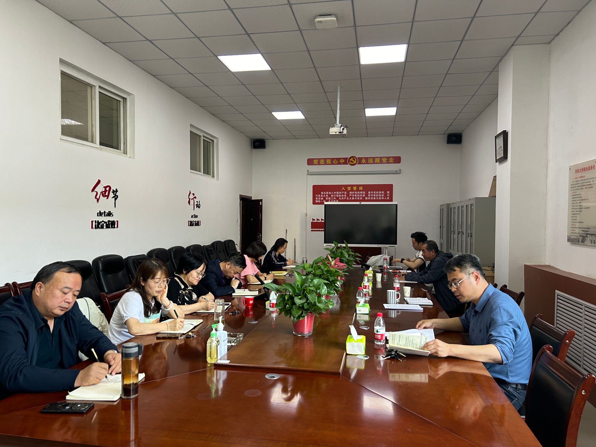 皇冠体育官方网站