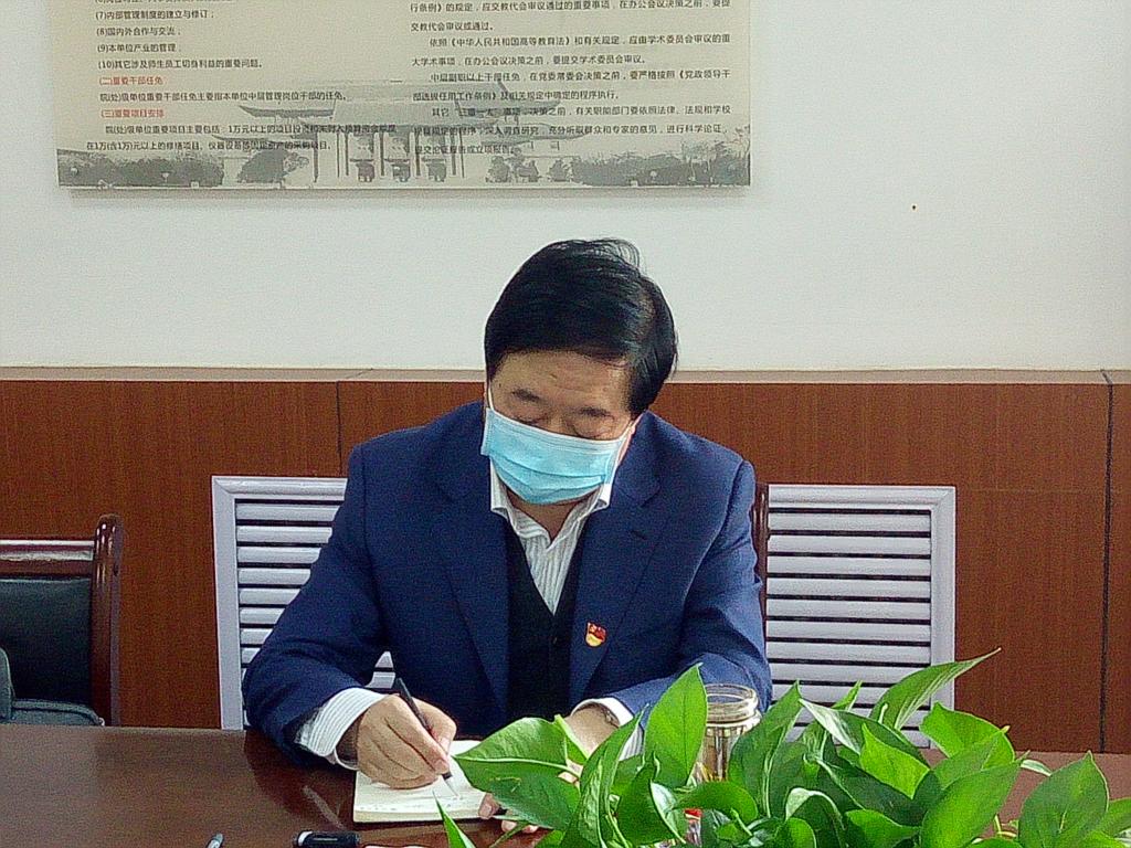 皇冠体育官方网站