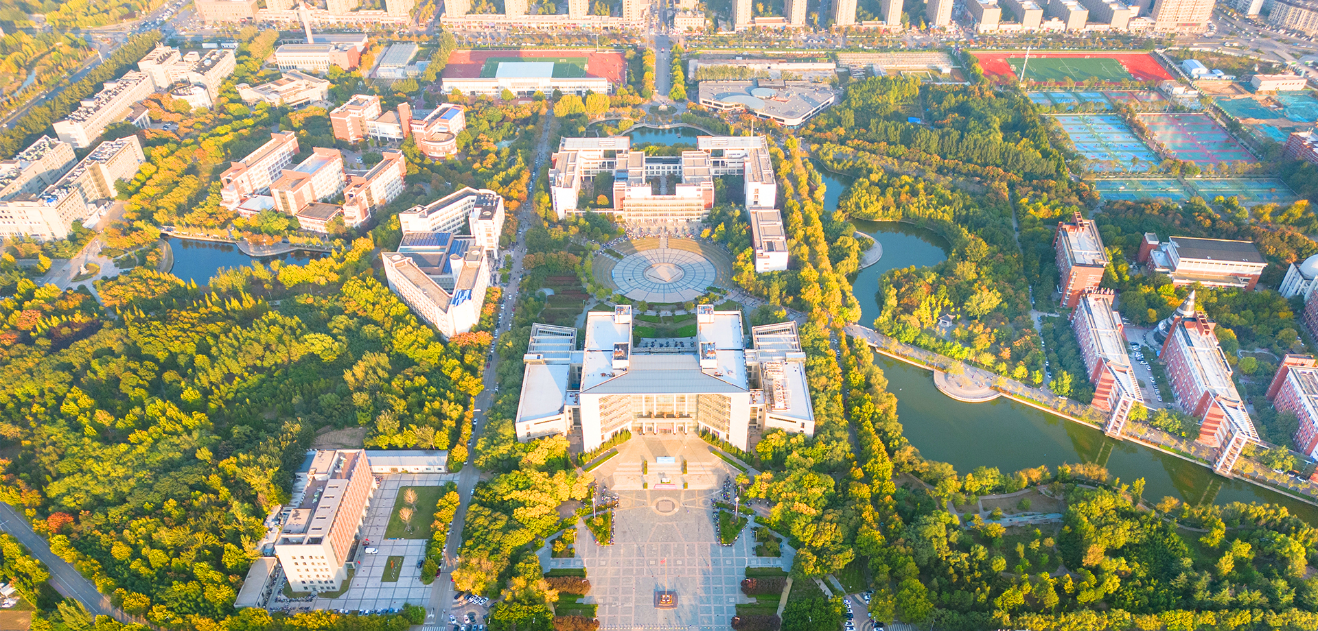 皇冠体育官方网站